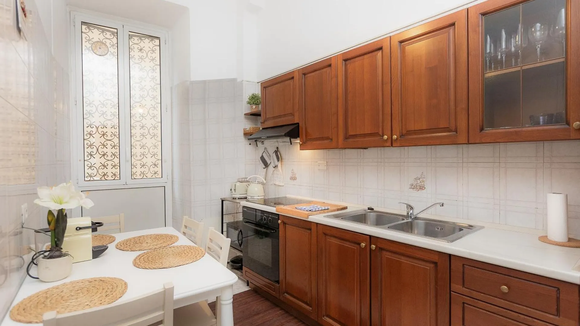 Pietroburgo By Rental In Roma
