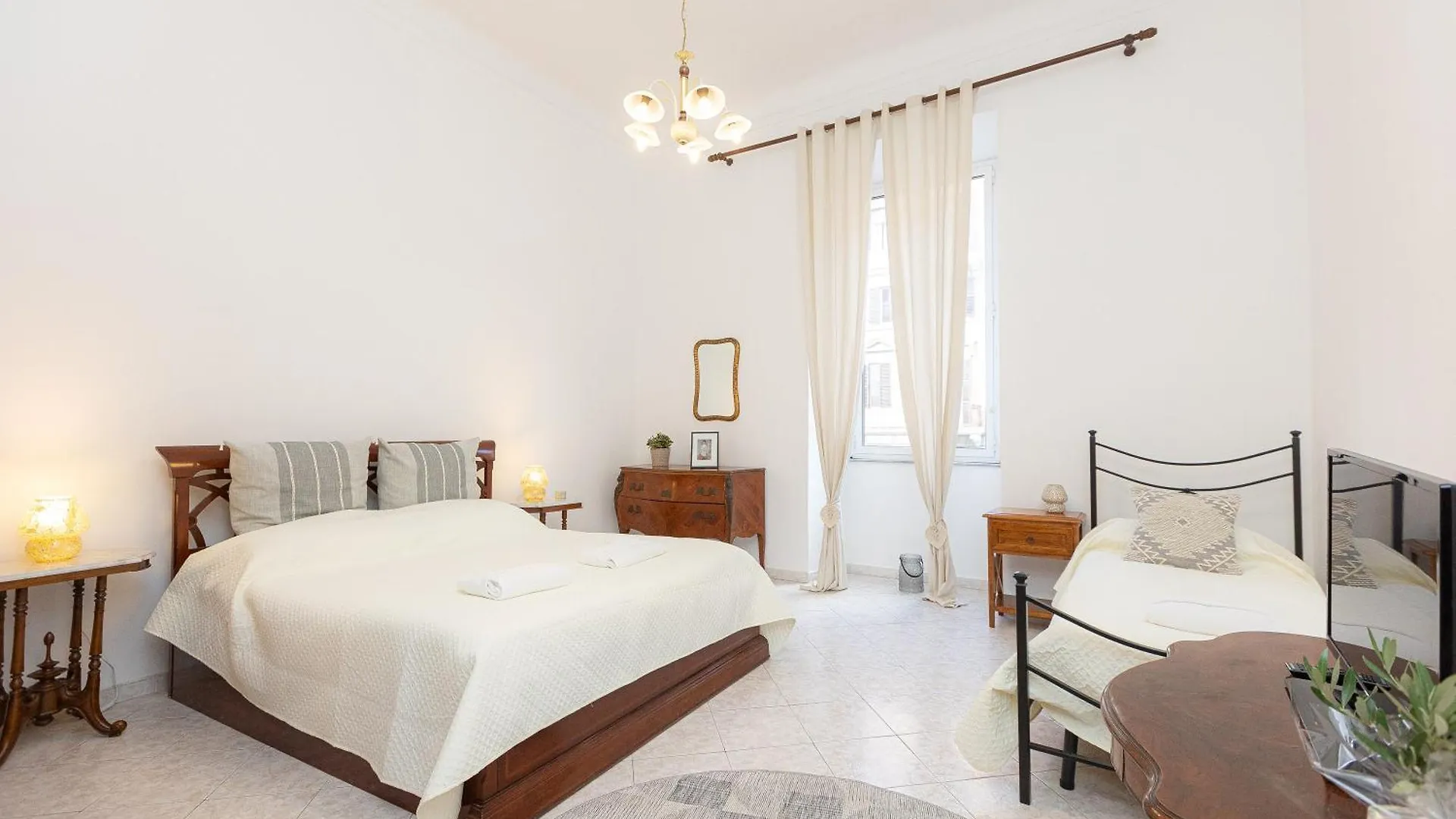 Pietroburgo By Rental In Roma 0*,